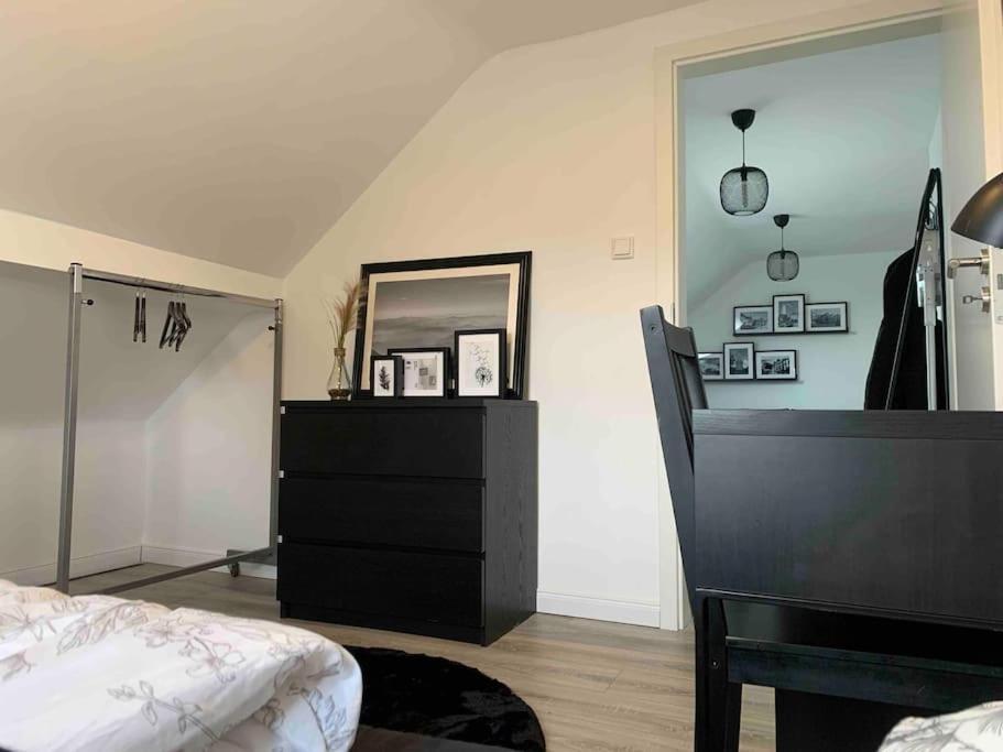 5Minuten Von Der City Entfernte Wohnung Mit Parkpl Bielefeld Exterior foto